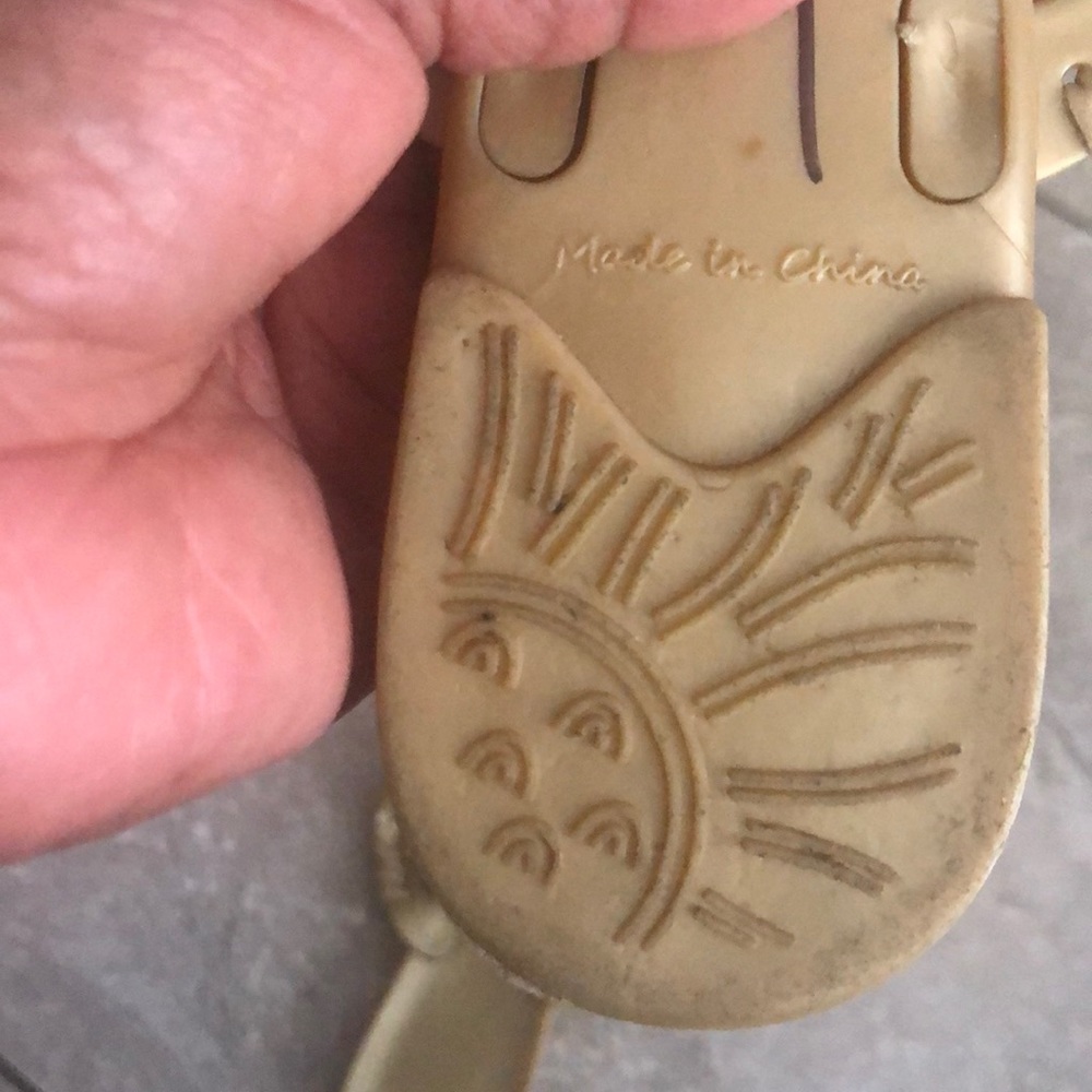 Jack Rogers
Georgica Jelly Thong Sandals......... - Picture 5 of 8
